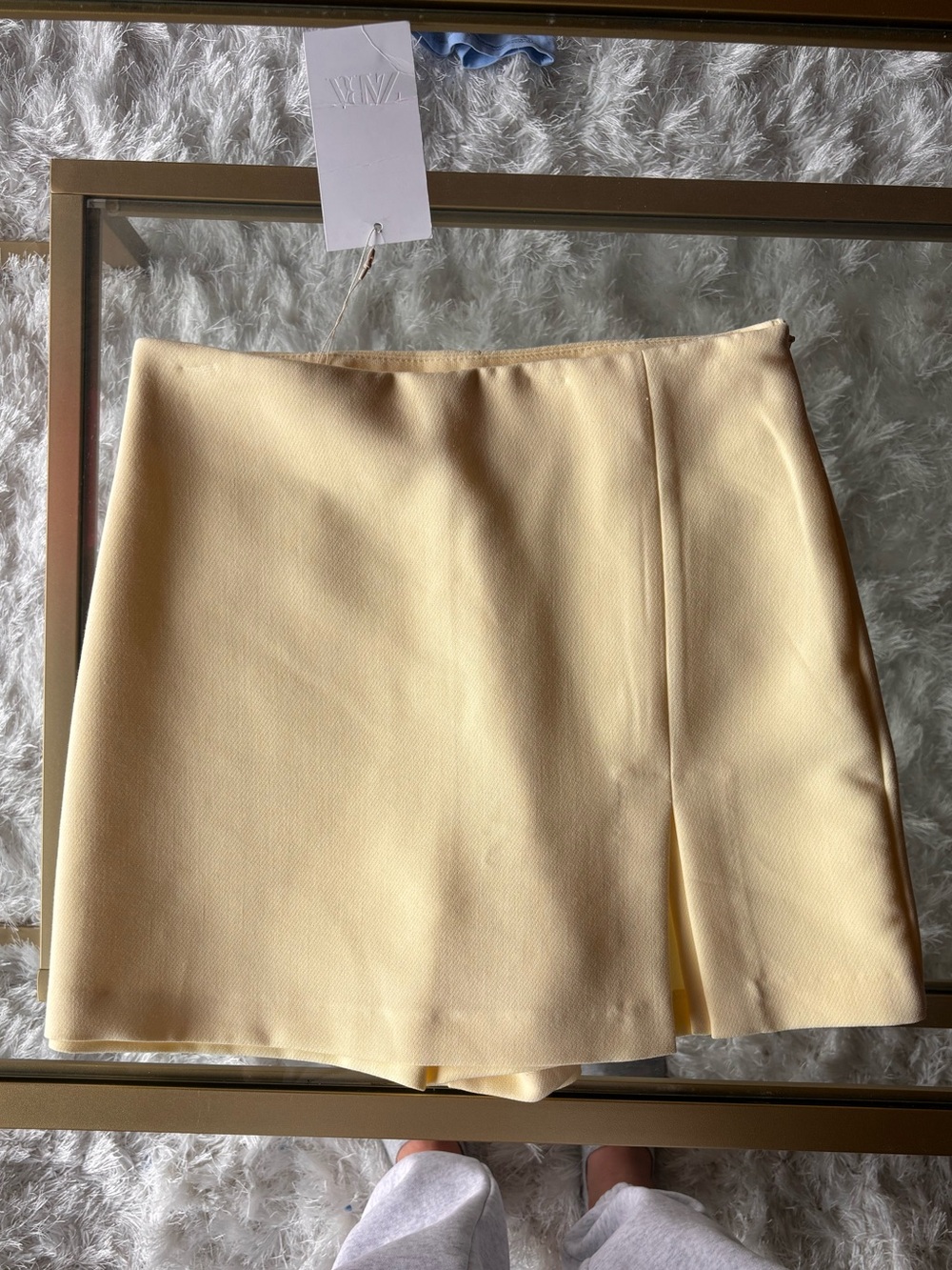 ZARA Cream Yellow Skort with Front Pleat size zipper brand new with tags size XS